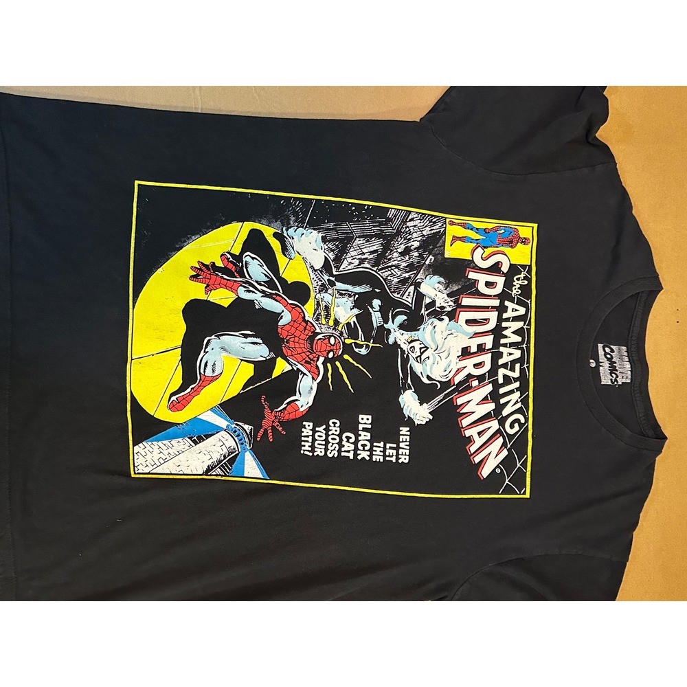 Marvel Comics Spider-Man Black Cat Graphic Print Tee‎ T-Shirt L - Picture 6 of 8